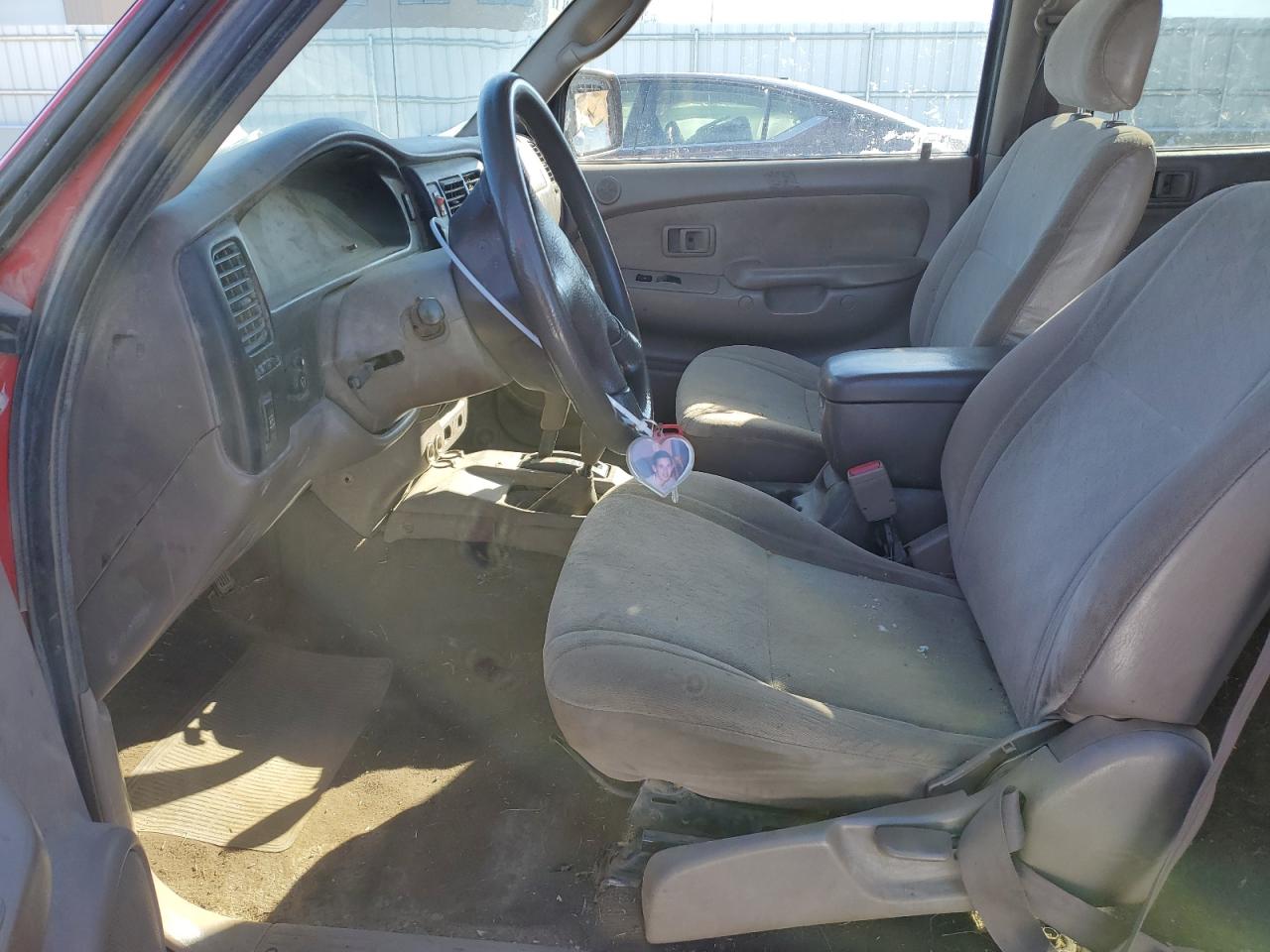 2001 Toyota Tacoma - Image 7
