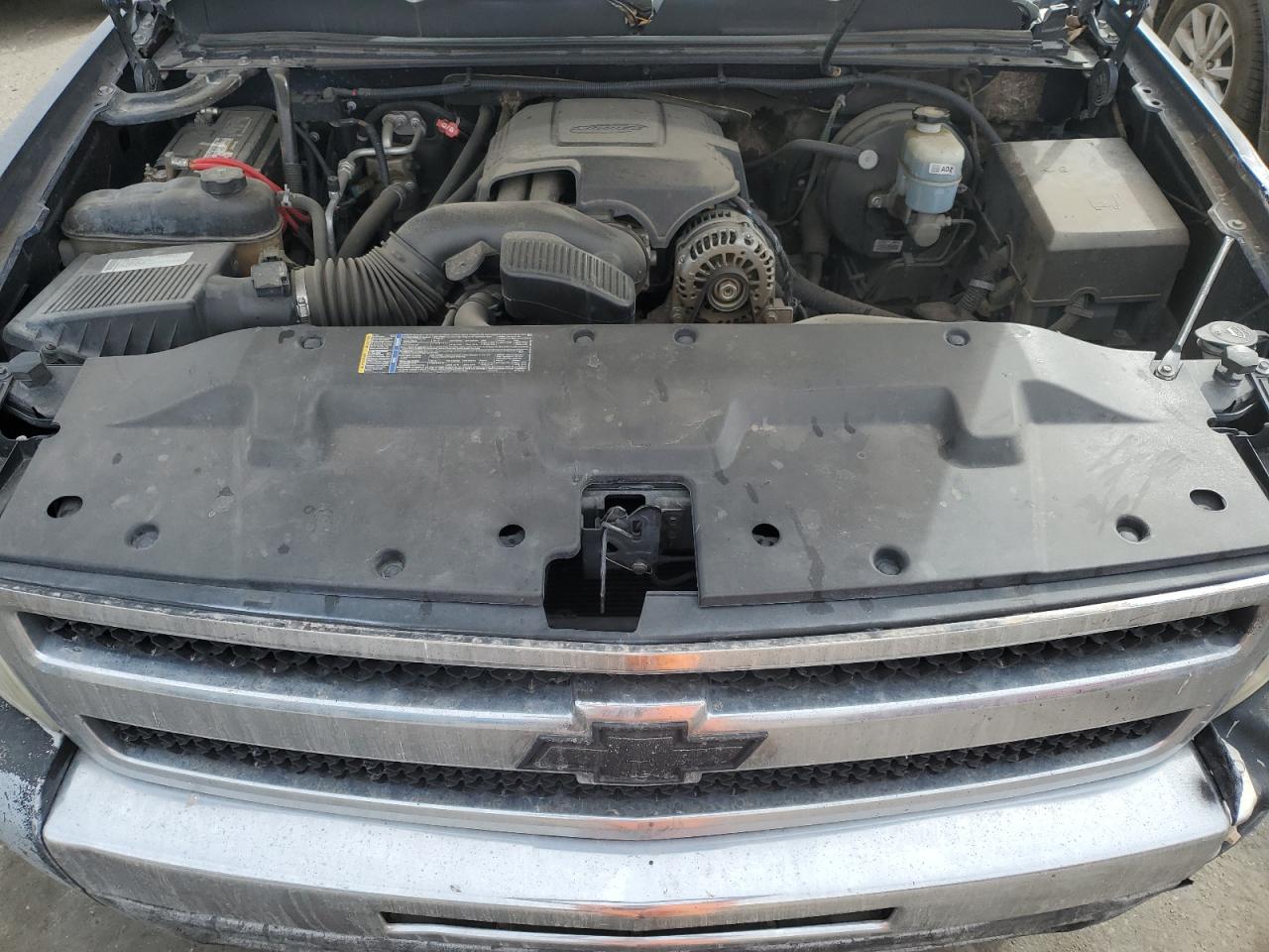 2009 Chevrolet Silverado - Image 11