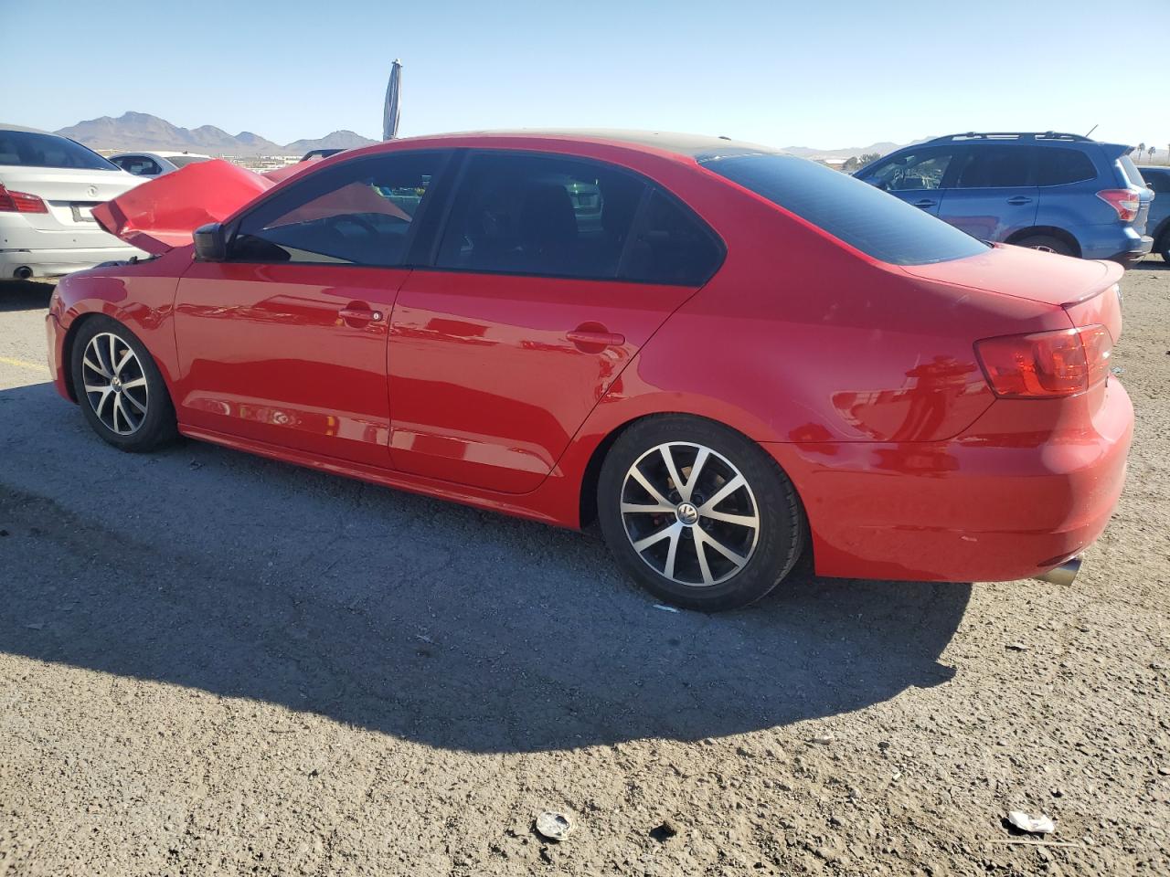 2014 Volkswagen Jetta - Image 2