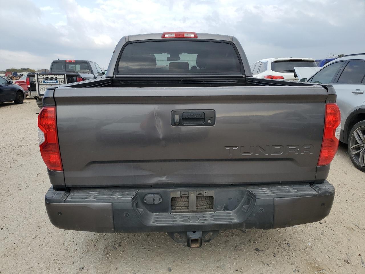 2014 Toyota Tundra - Image 6