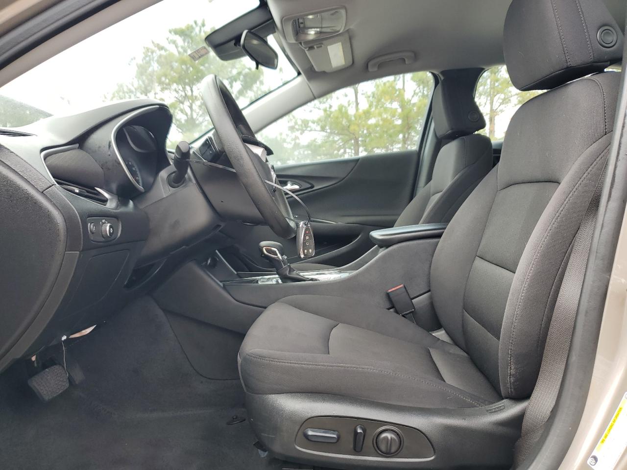 2023 Chevrolet Malibu - Image 7