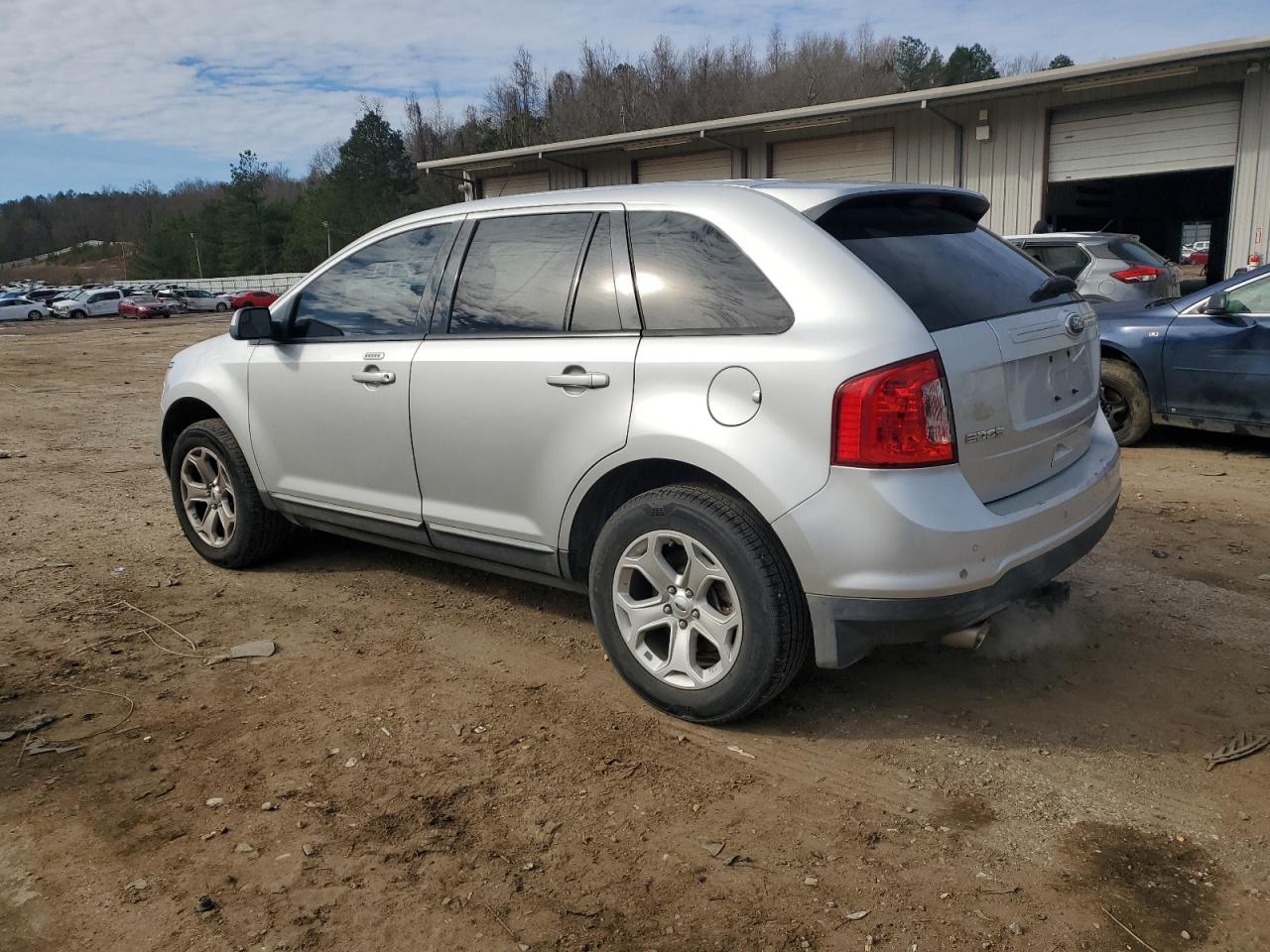 2012 Ford Edge - Image 2