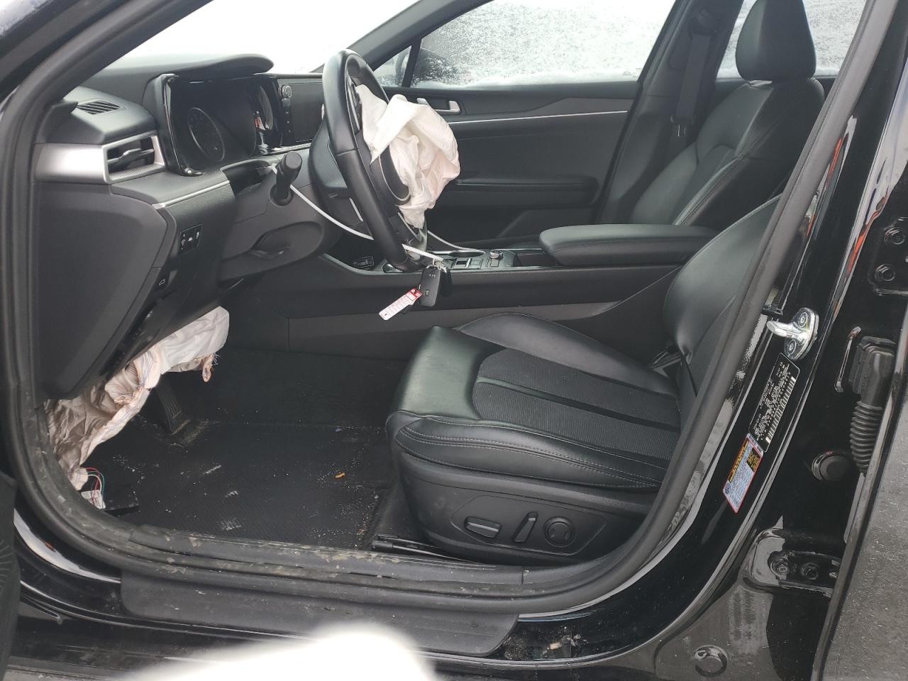 2023 Kia K5 - Image 7