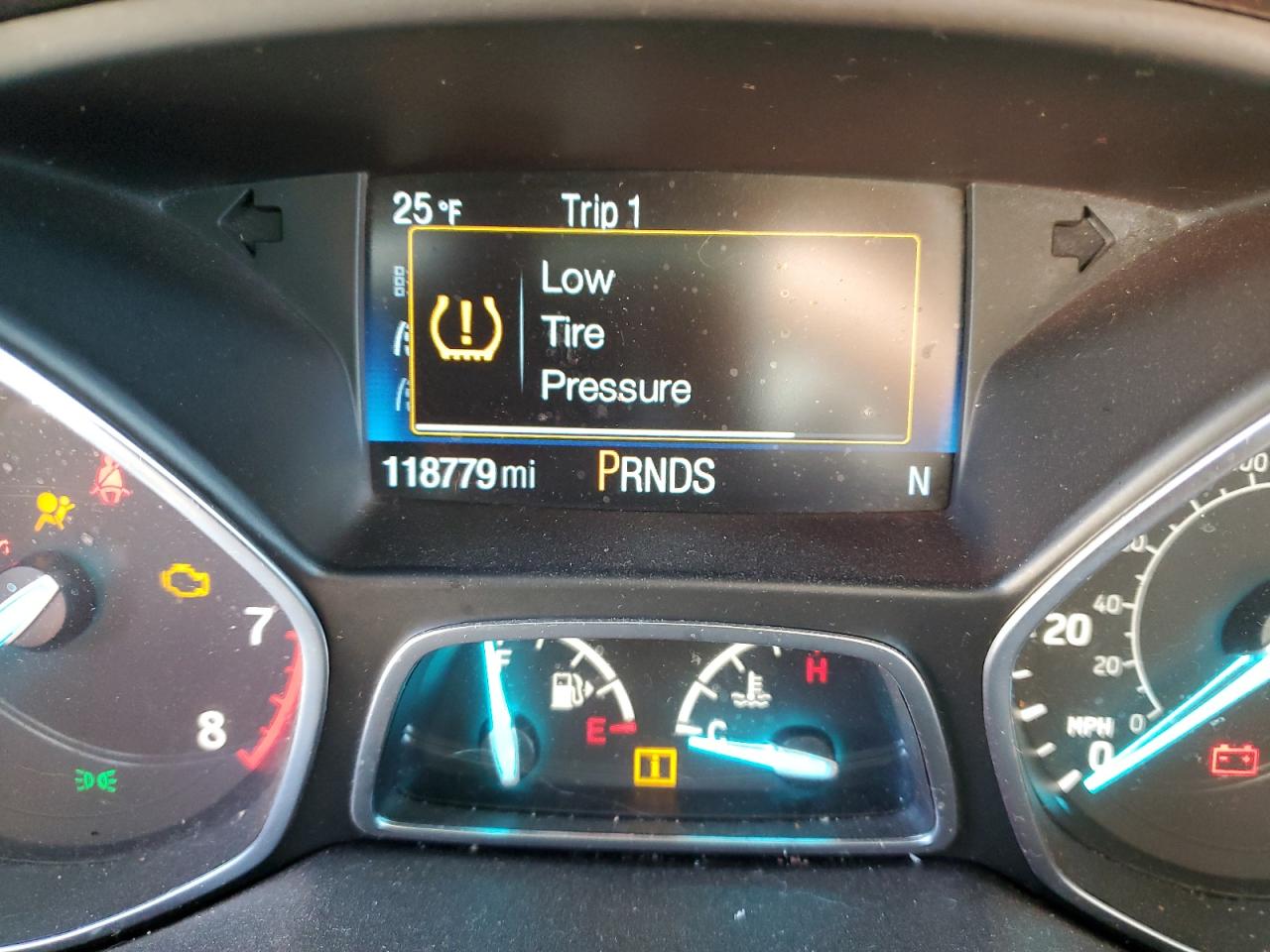 1FMCU9GD7JUC72775 FORD ESCAPE 2018
