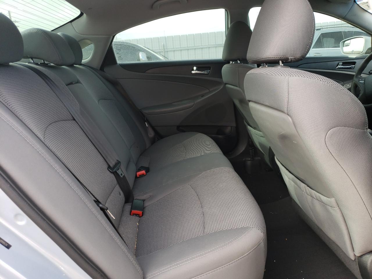 2014 Hyundai Sonata - Image 10
