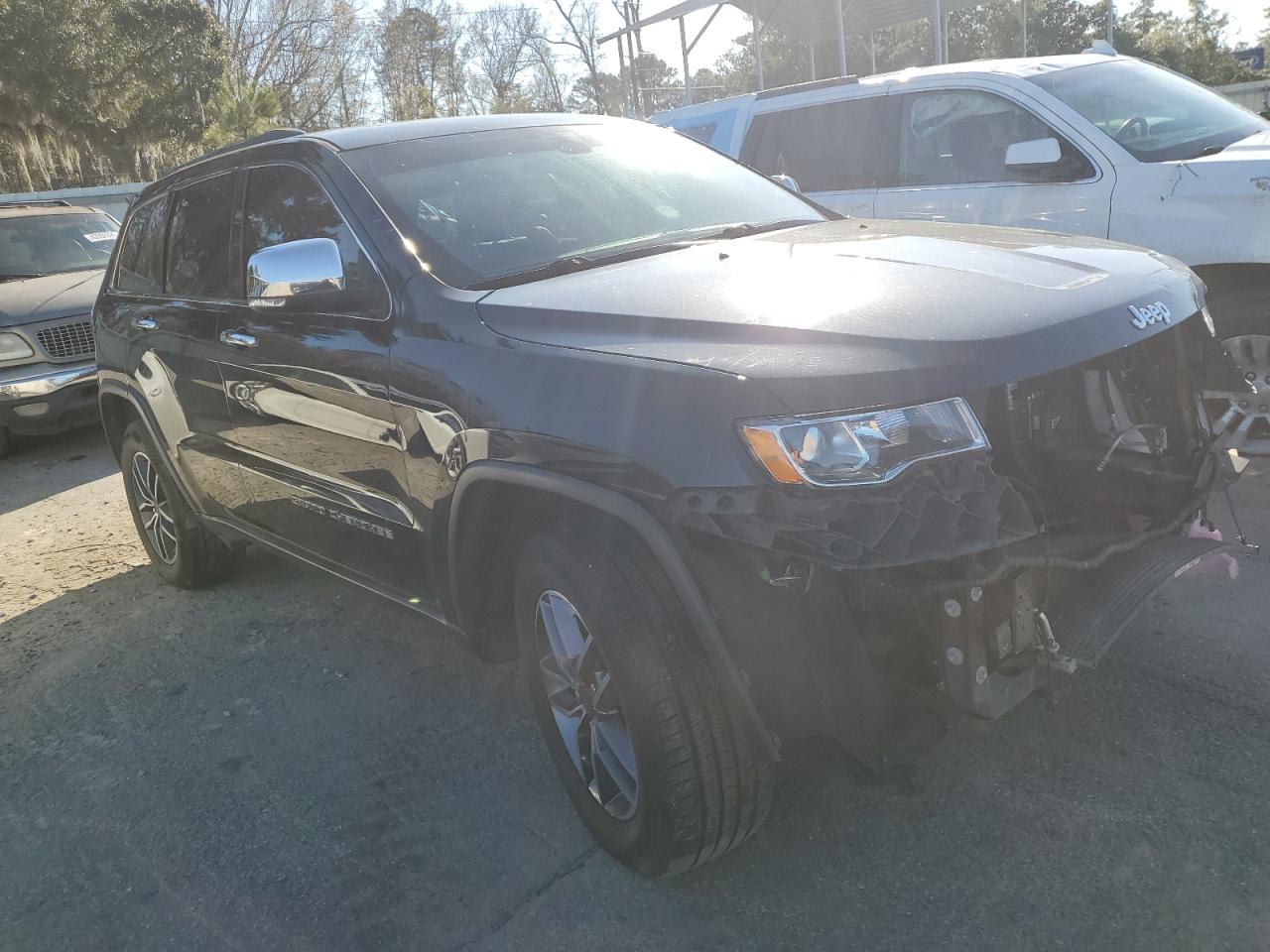 2020 Jeep Grand Cherokee - Image 4