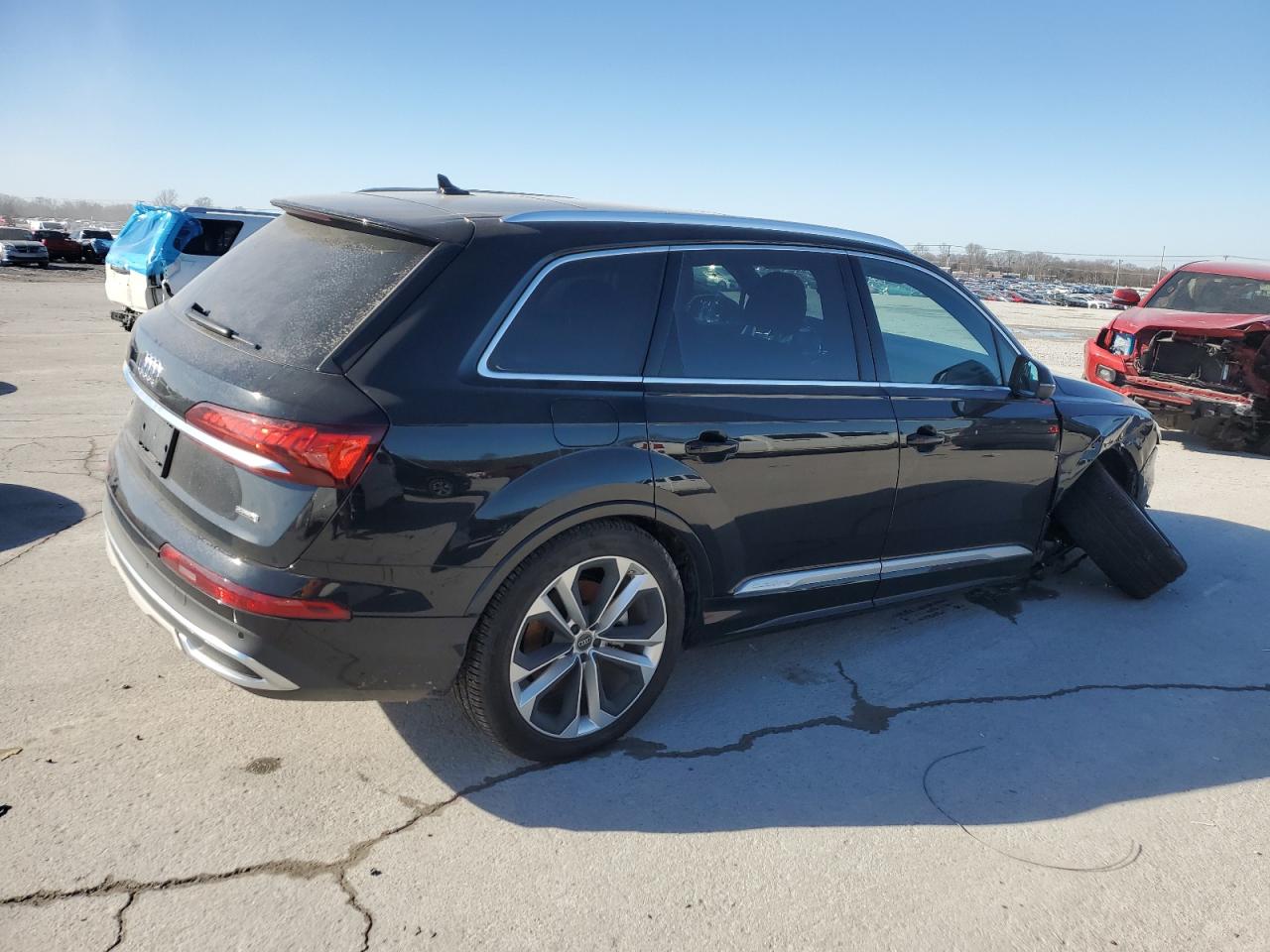 2024 Audi Q7 - Image 3