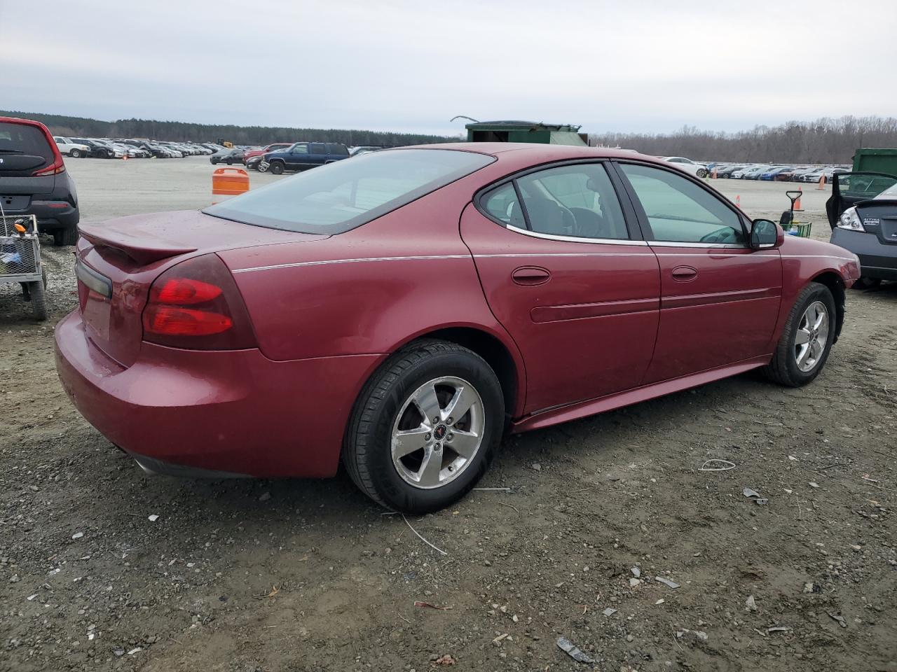 2005 Pontiac Grand Prix - Image 3