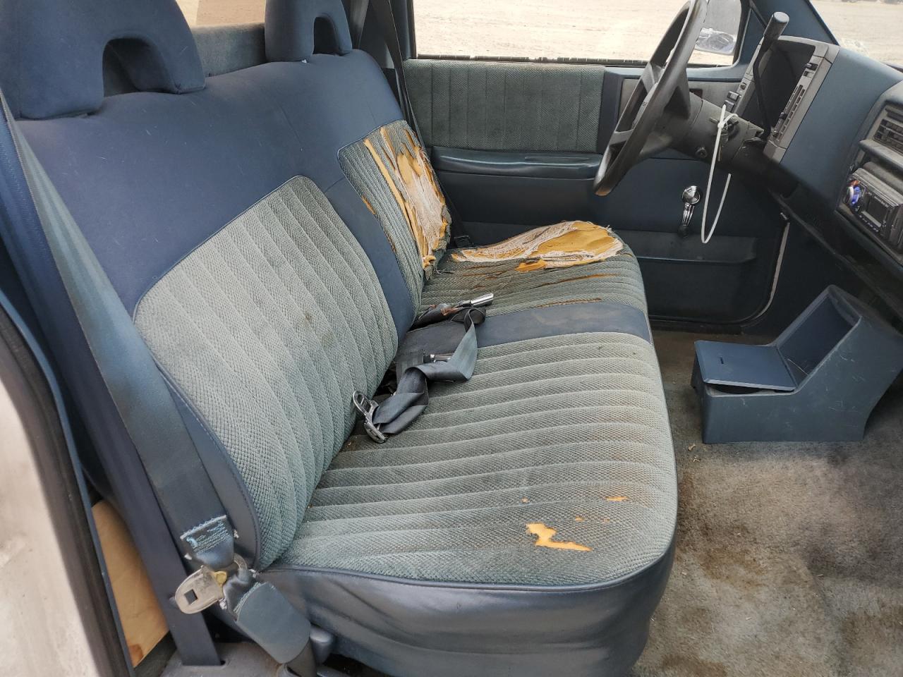 1992 Chevrolet S-10 Pickup - Image 10