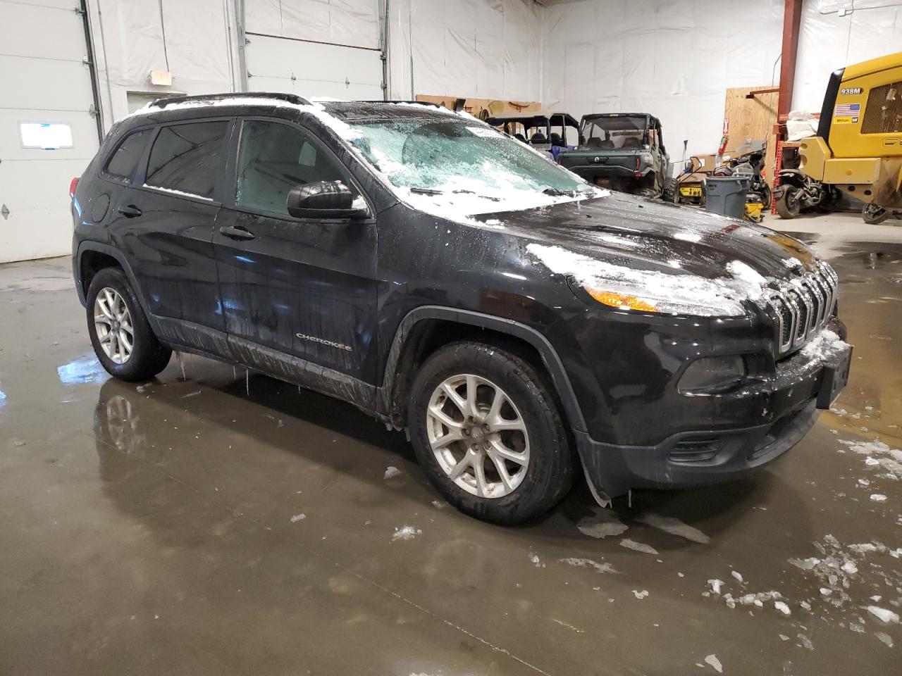 2016 Jeep Grand Cherokee - Image 4