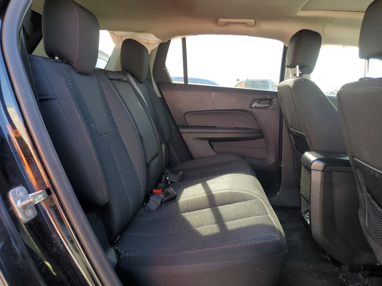 2015 GMC Terrain - Image 11
