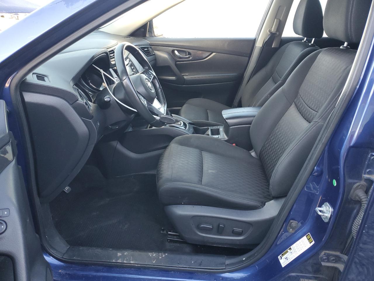 KNMAT2MT2HP539136 NISSAN ROGUE 2017