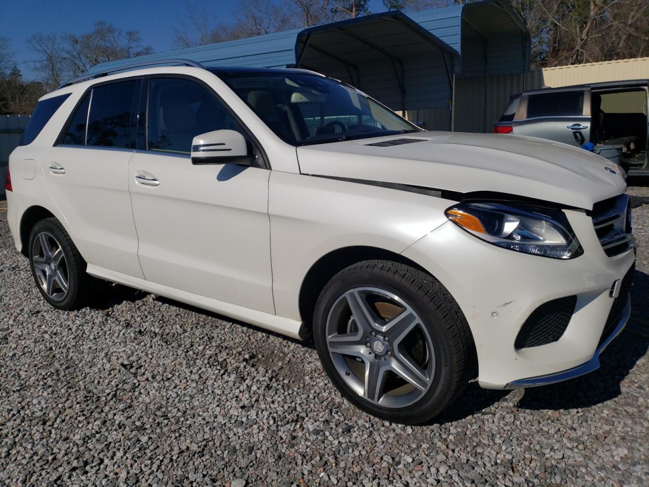2016 Mercedes-Benz GLE - Image 4