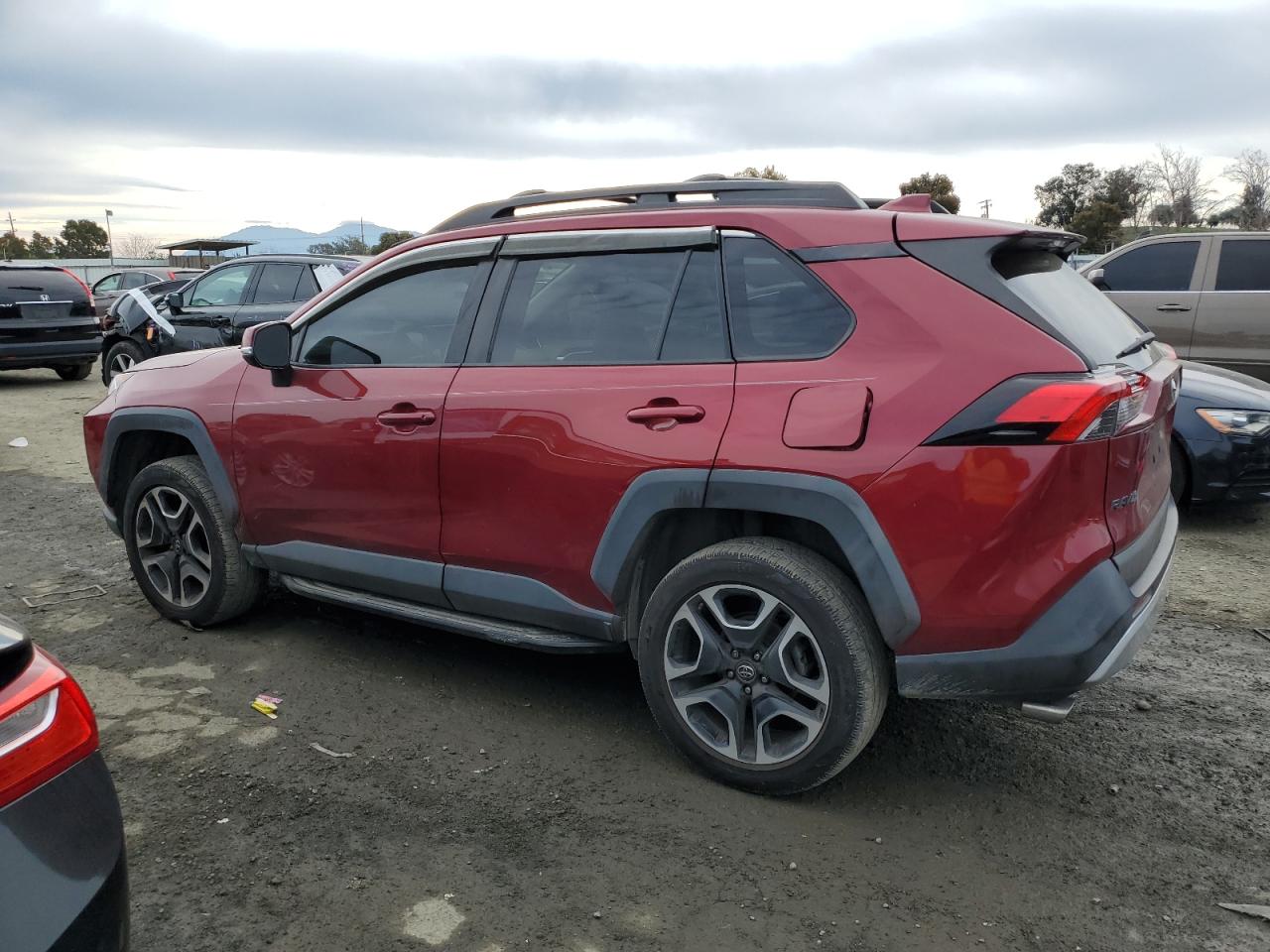 2019 Toyota RAV 4 - Image 2