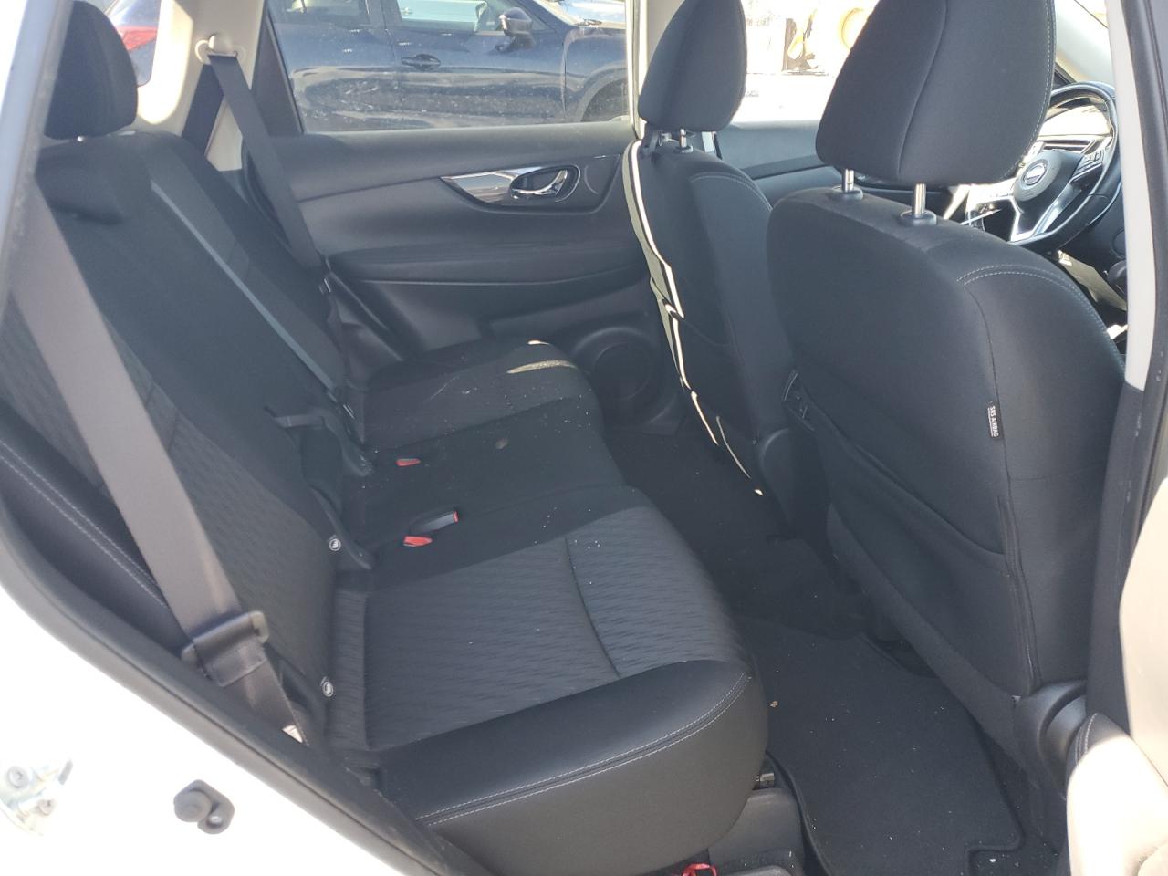 KNMAT2MV3JP594184 NISSAN ROGUE 2018