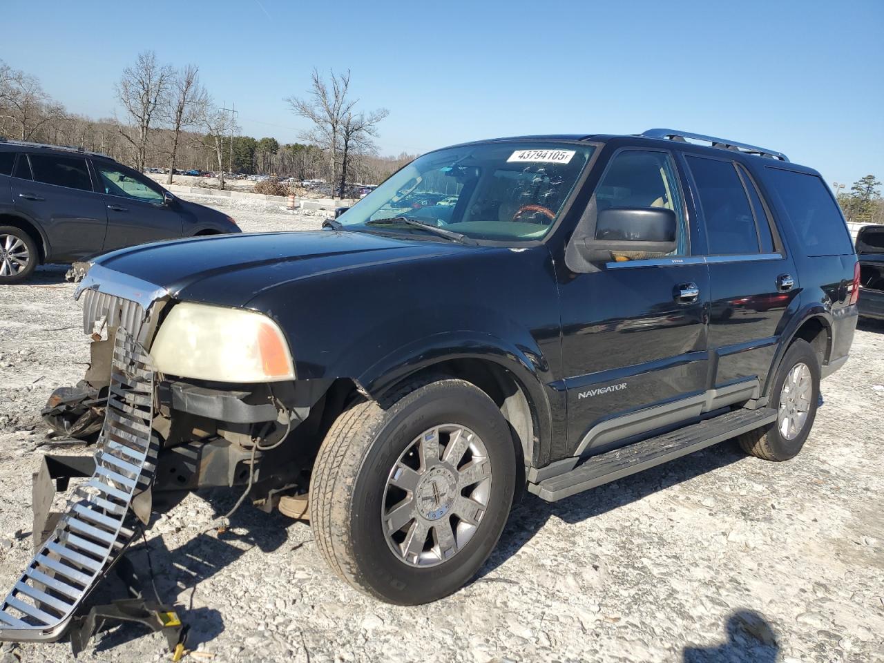 2004 Lincoln Navigator - Image 1