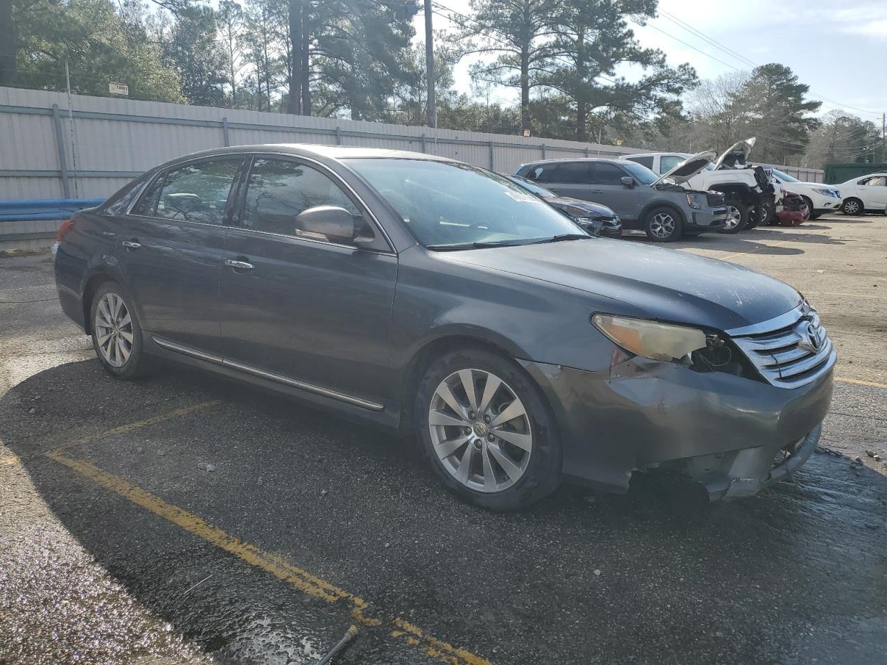 2011 Toyota Avalon - Image 4