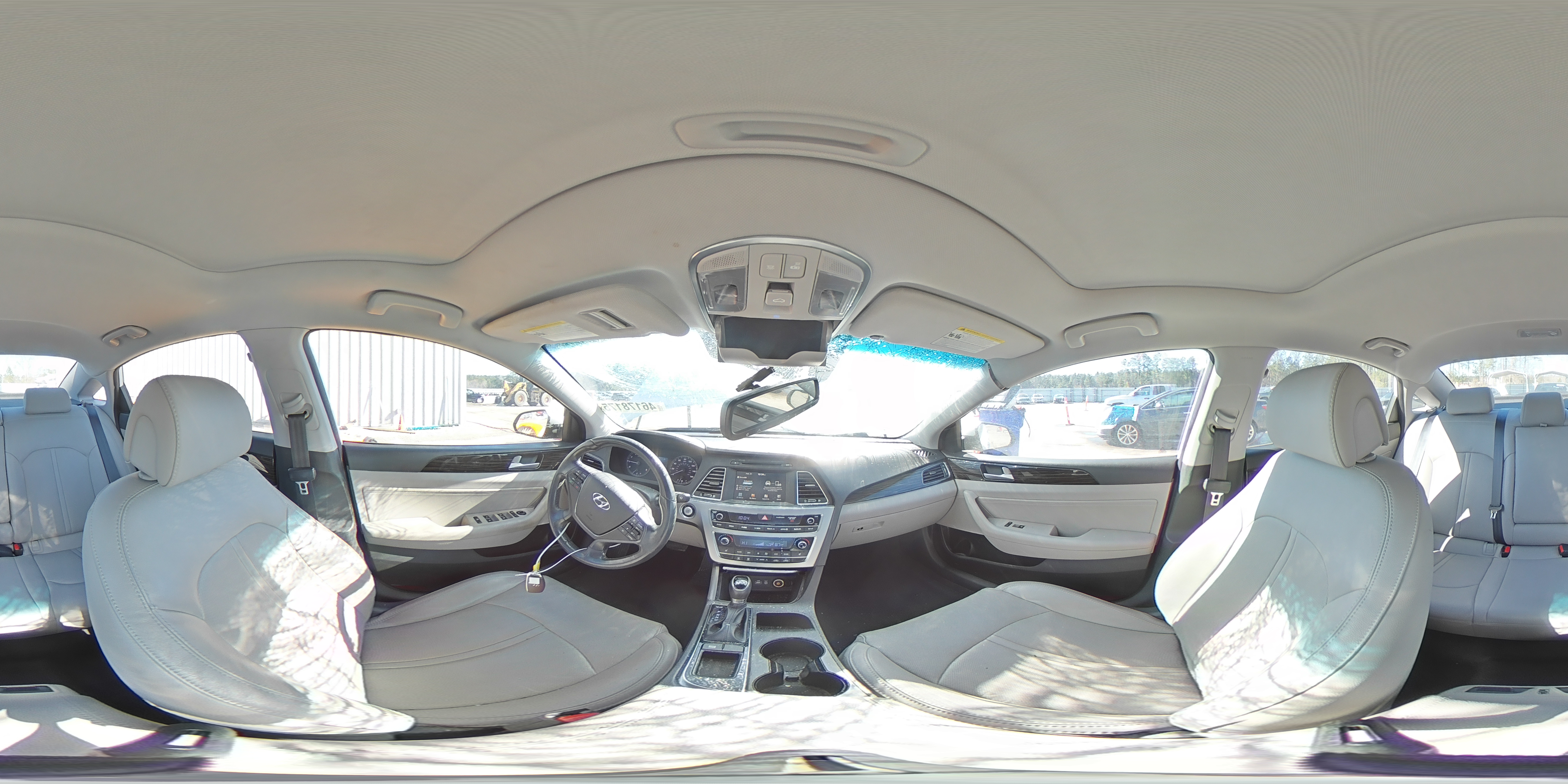 2016 Hyundai Sonata - Image 14