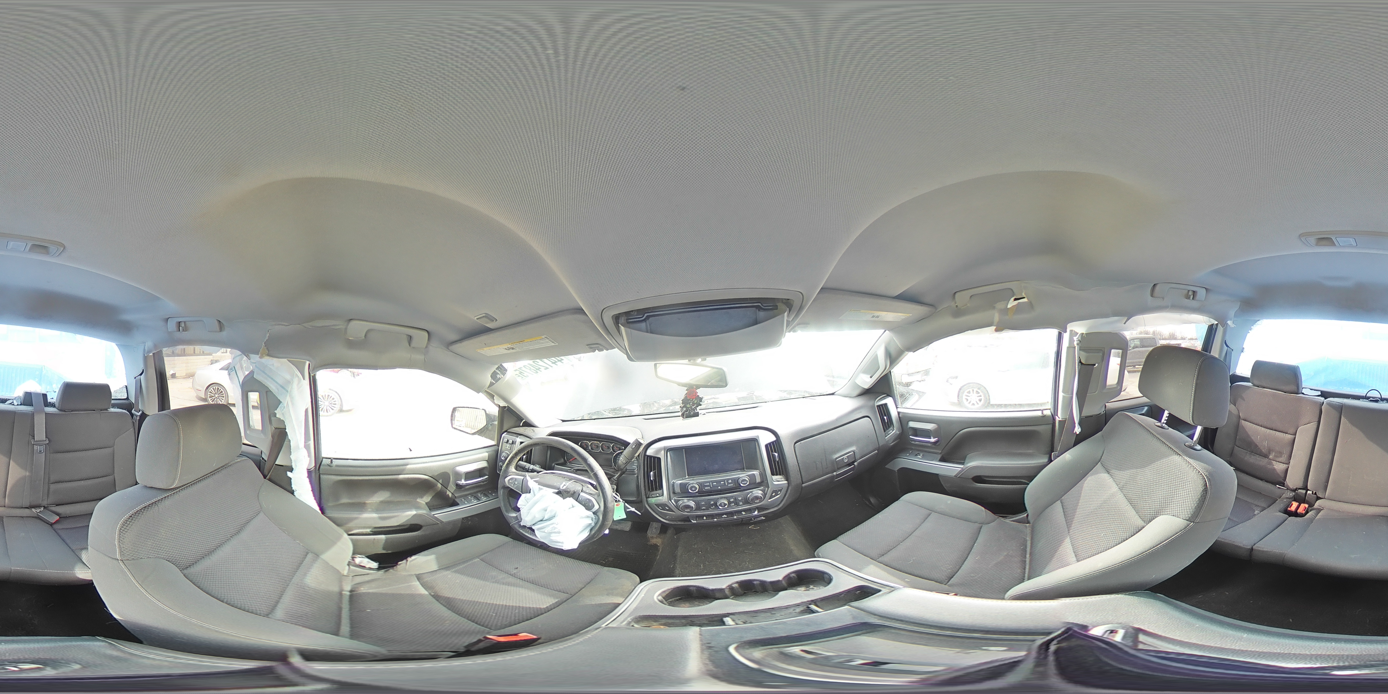 2015 Chevrolet Silverado - Image 13