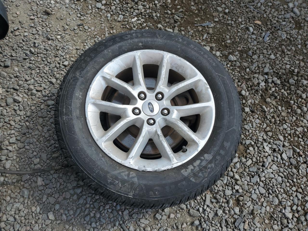 2013 Ford Taurus - Image 12