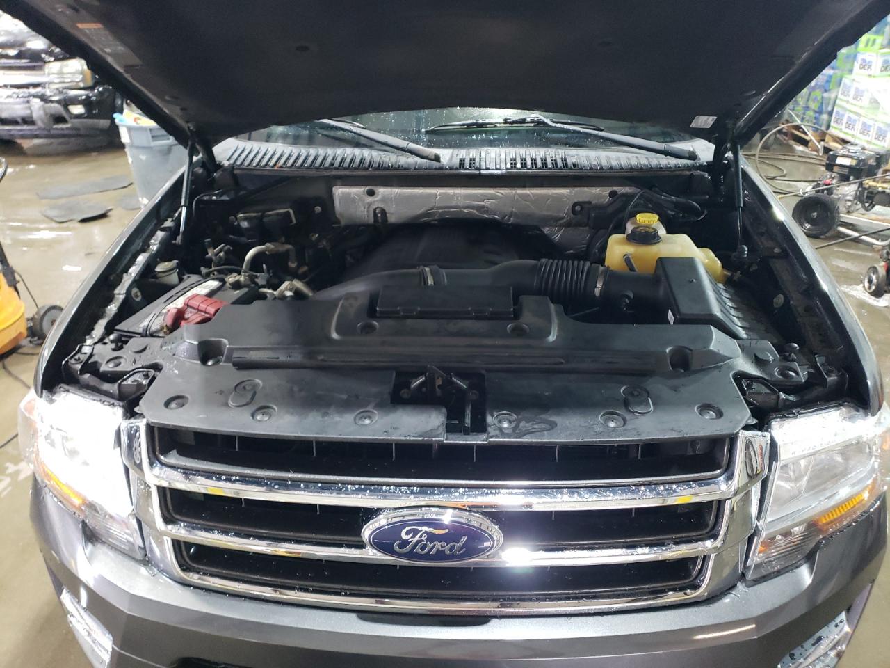 2017 Ford Expedition - Image 12