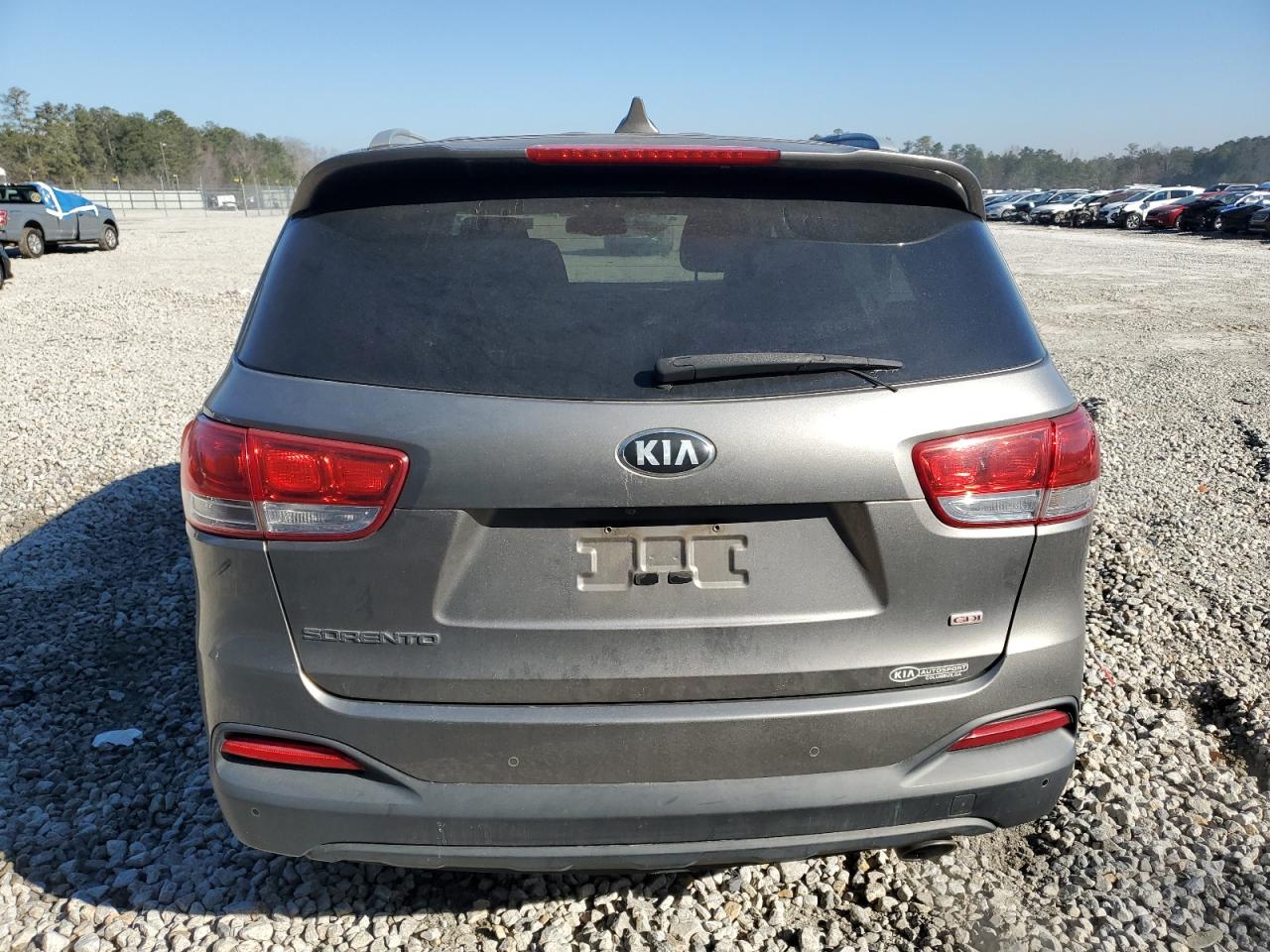 2016 Kia Sorento - Image 6