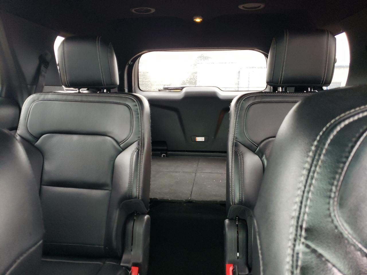 2017 Ford Explorer - Image 10