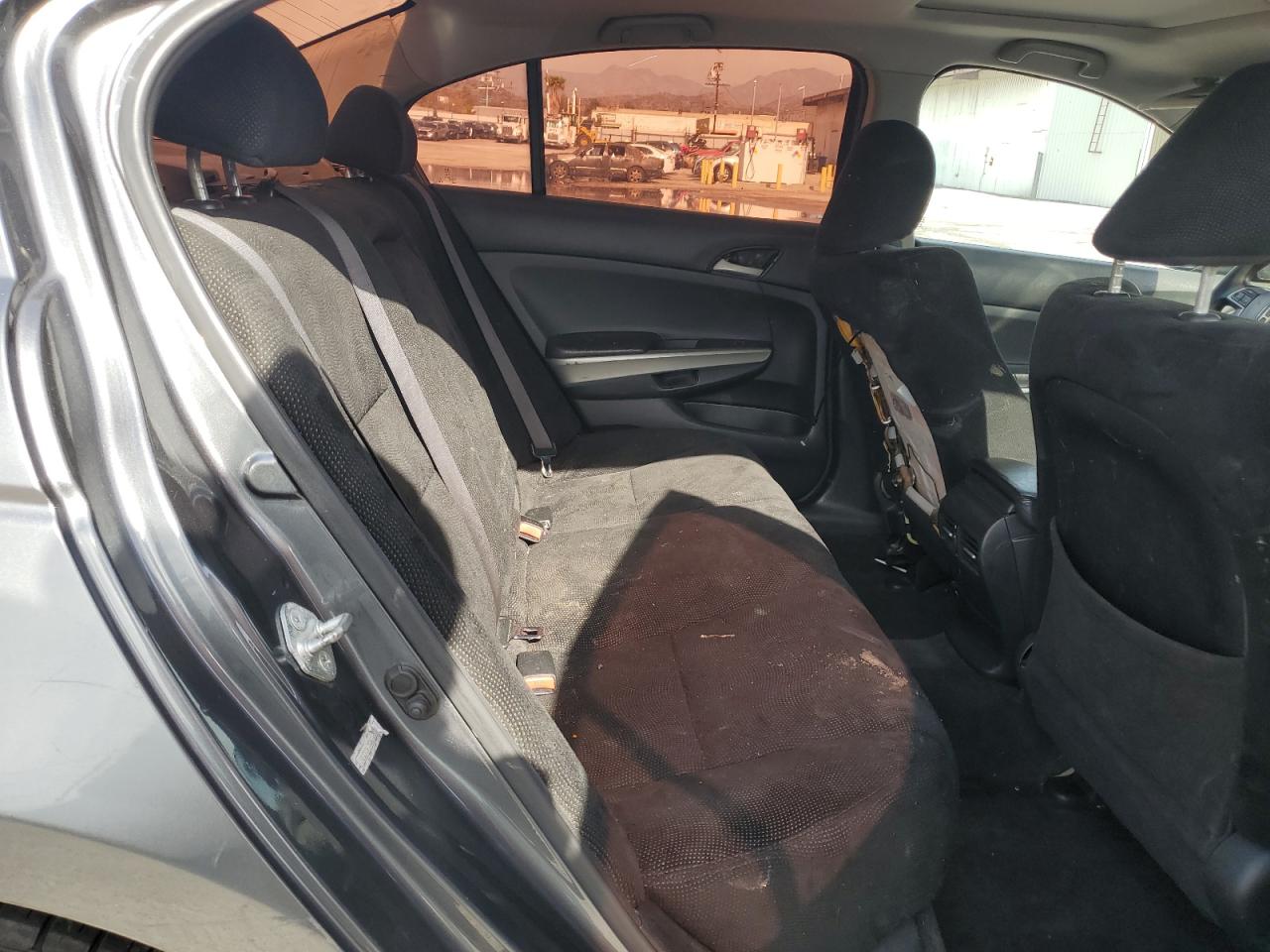 2010 Honda Accord - Image 11