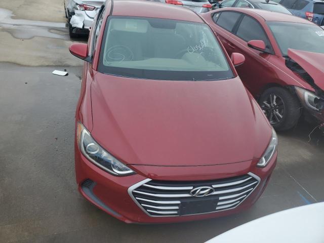 Седани HYUNDAI ELANTRA 2017 Червоний