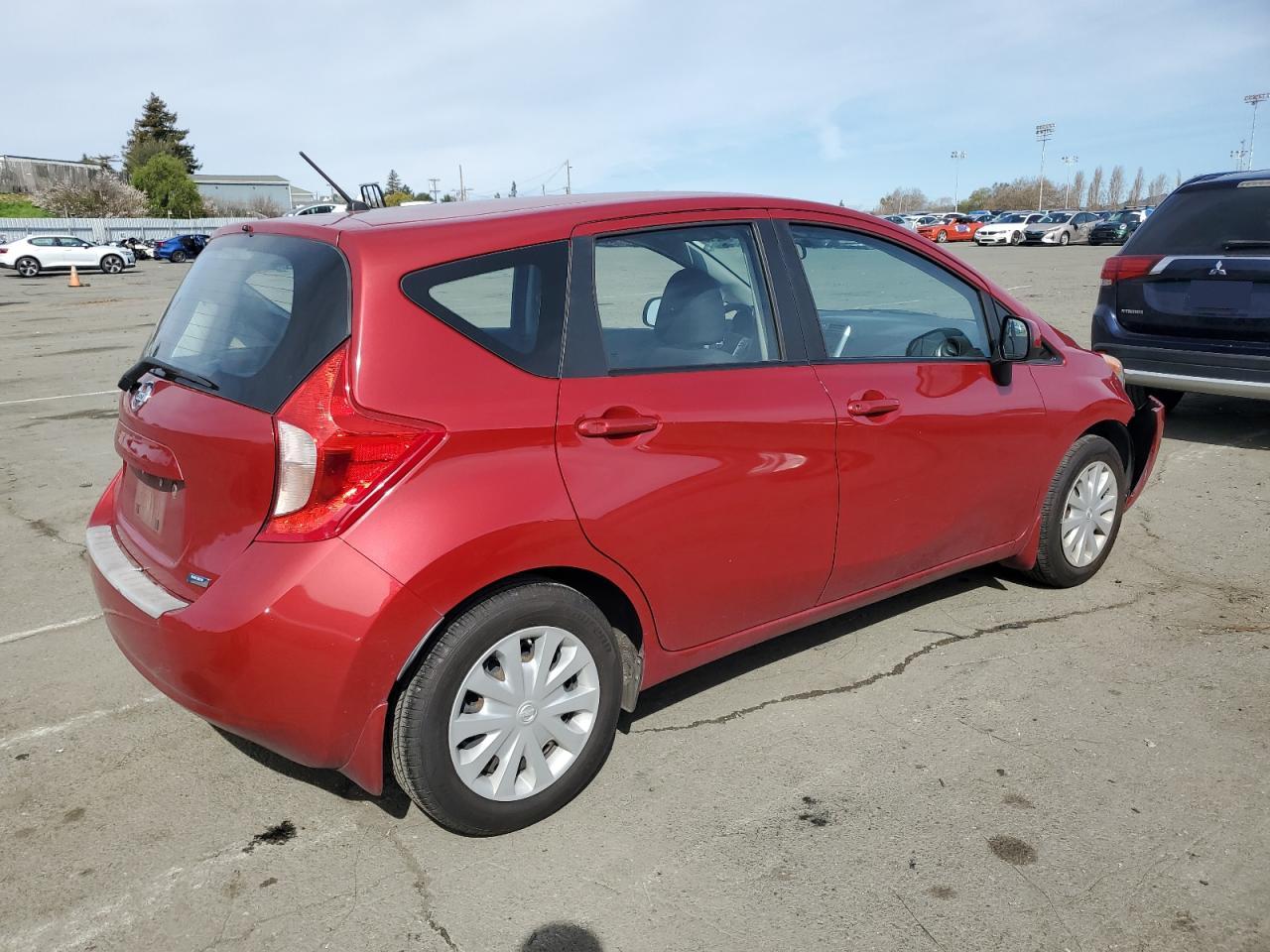 2014 Nissan Versa - Image 3