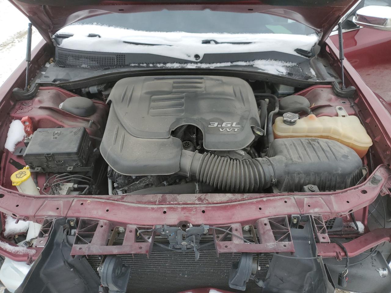 2019 Chrysler 300 - Image 11