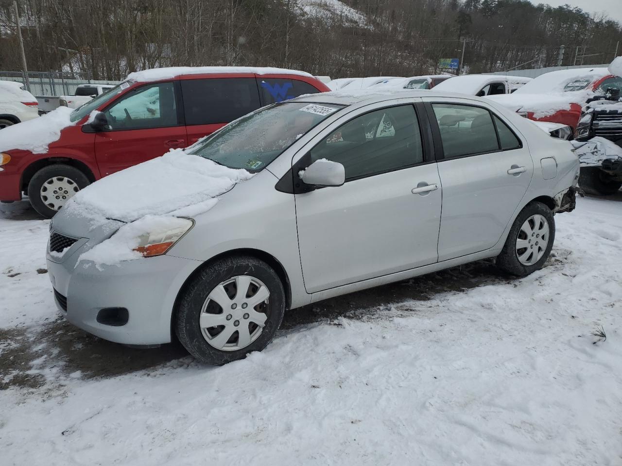 2011 Toyota Yaris - Image 1