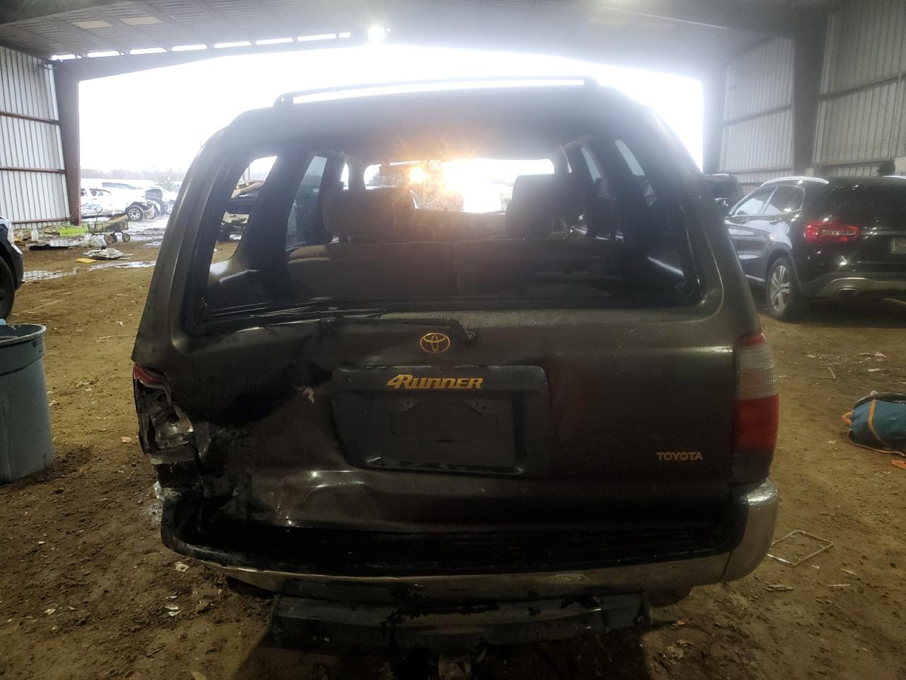 1998 Toyota 4Runner - Image 6