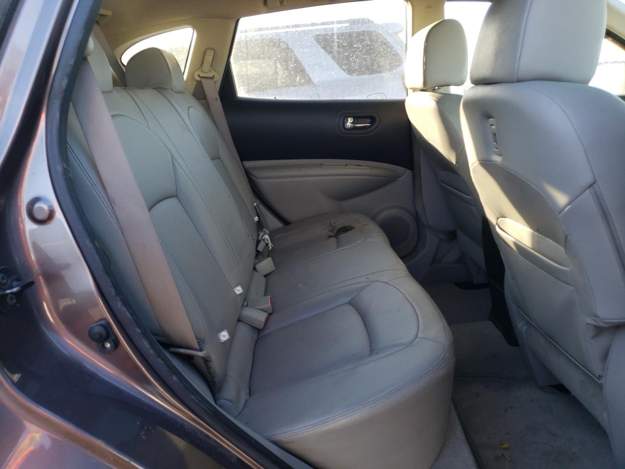 2010 Nissan Rogue - Image 11