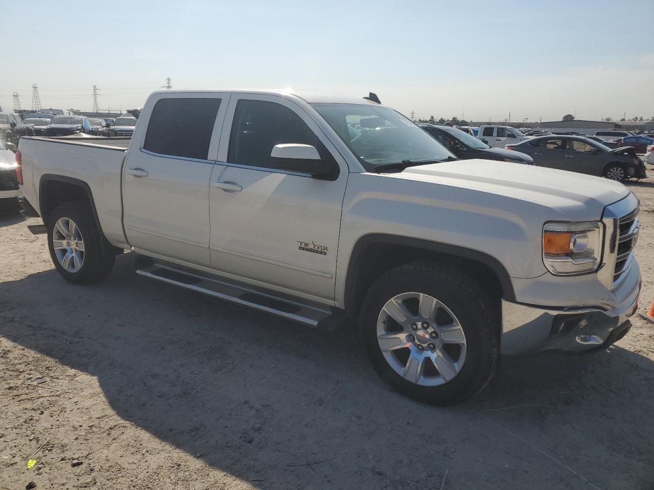 2015 GMC Sierra - Image 4