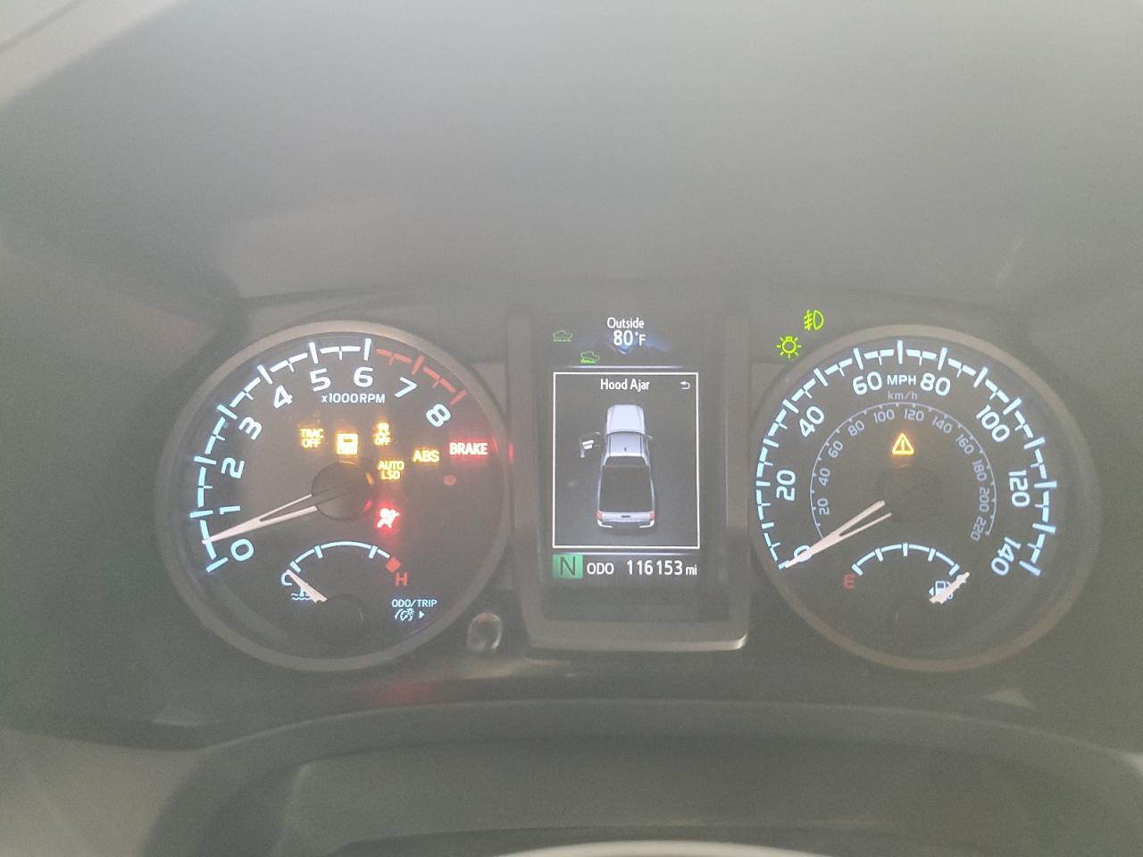 2019 Toyota Tacoma - Image 9