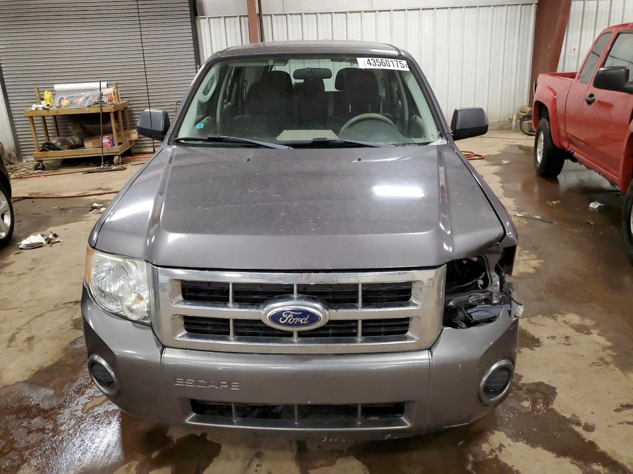 2010 Ford Escape - Image 5