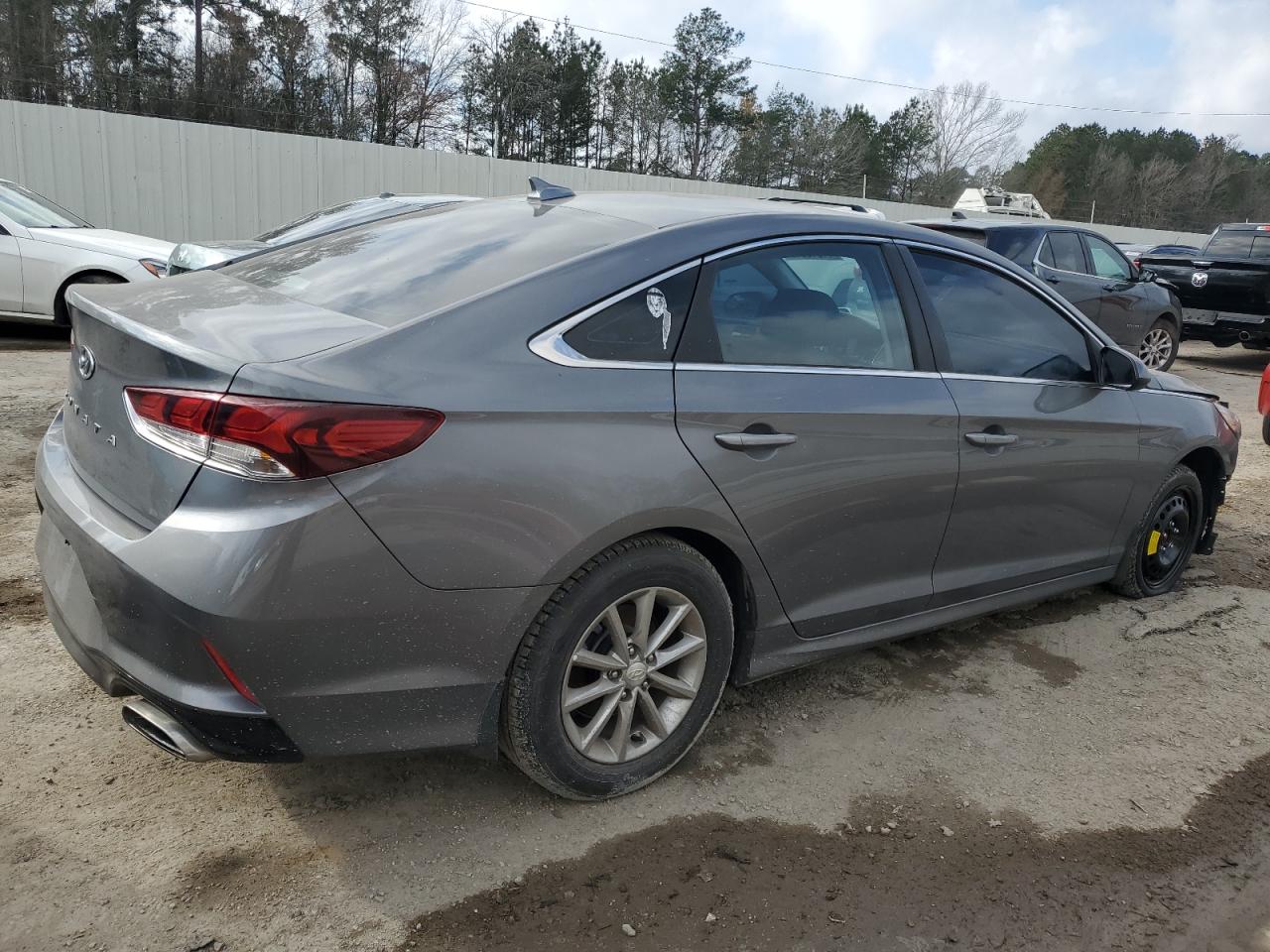 2019 Hyundai Sonata - Image 3