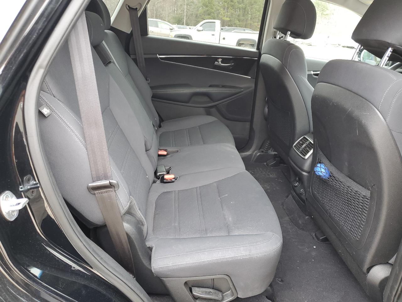 2017 Kia Sorento - Image 11