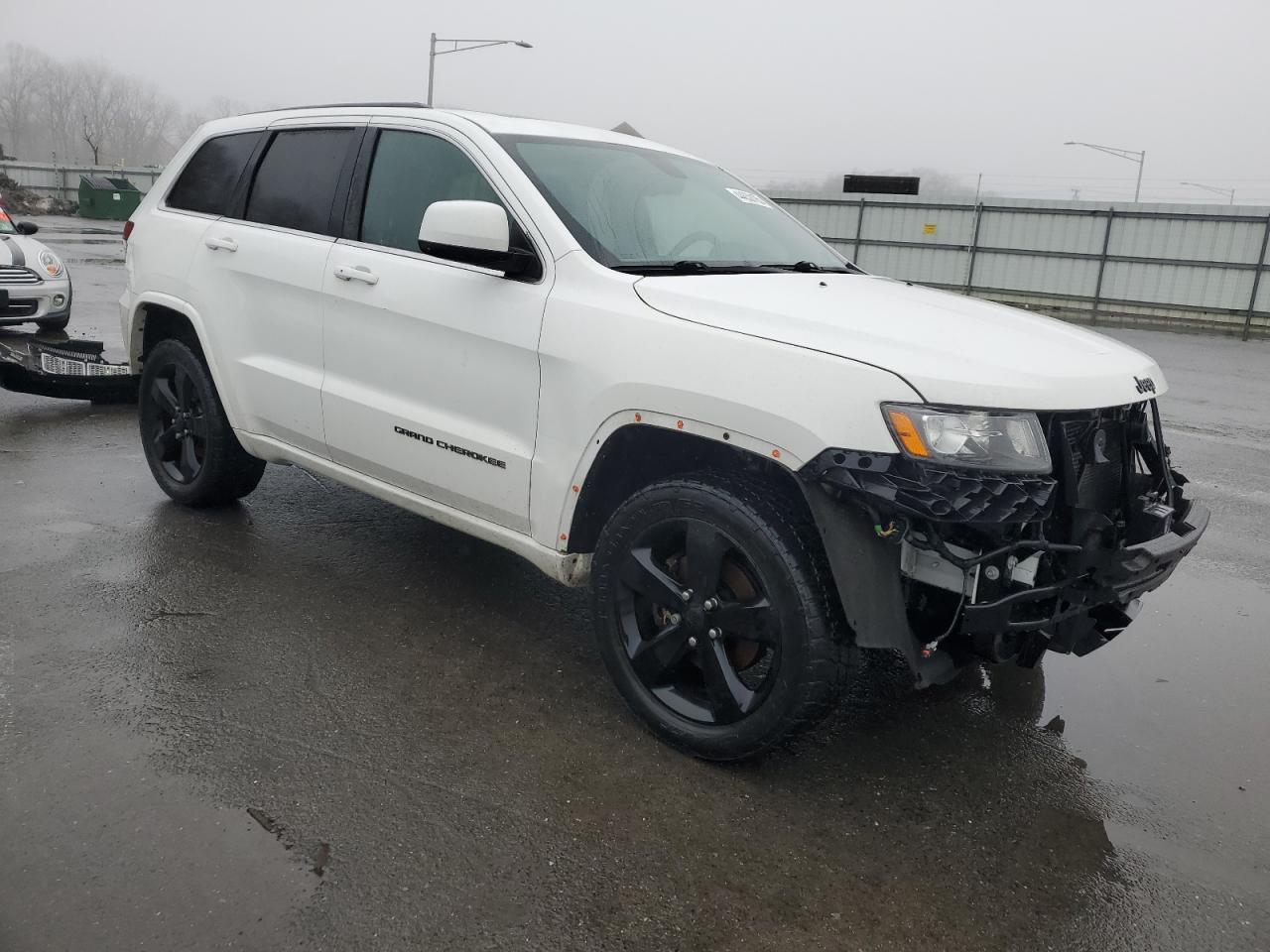 2015 Jeep Grand Cherokee - Image 4