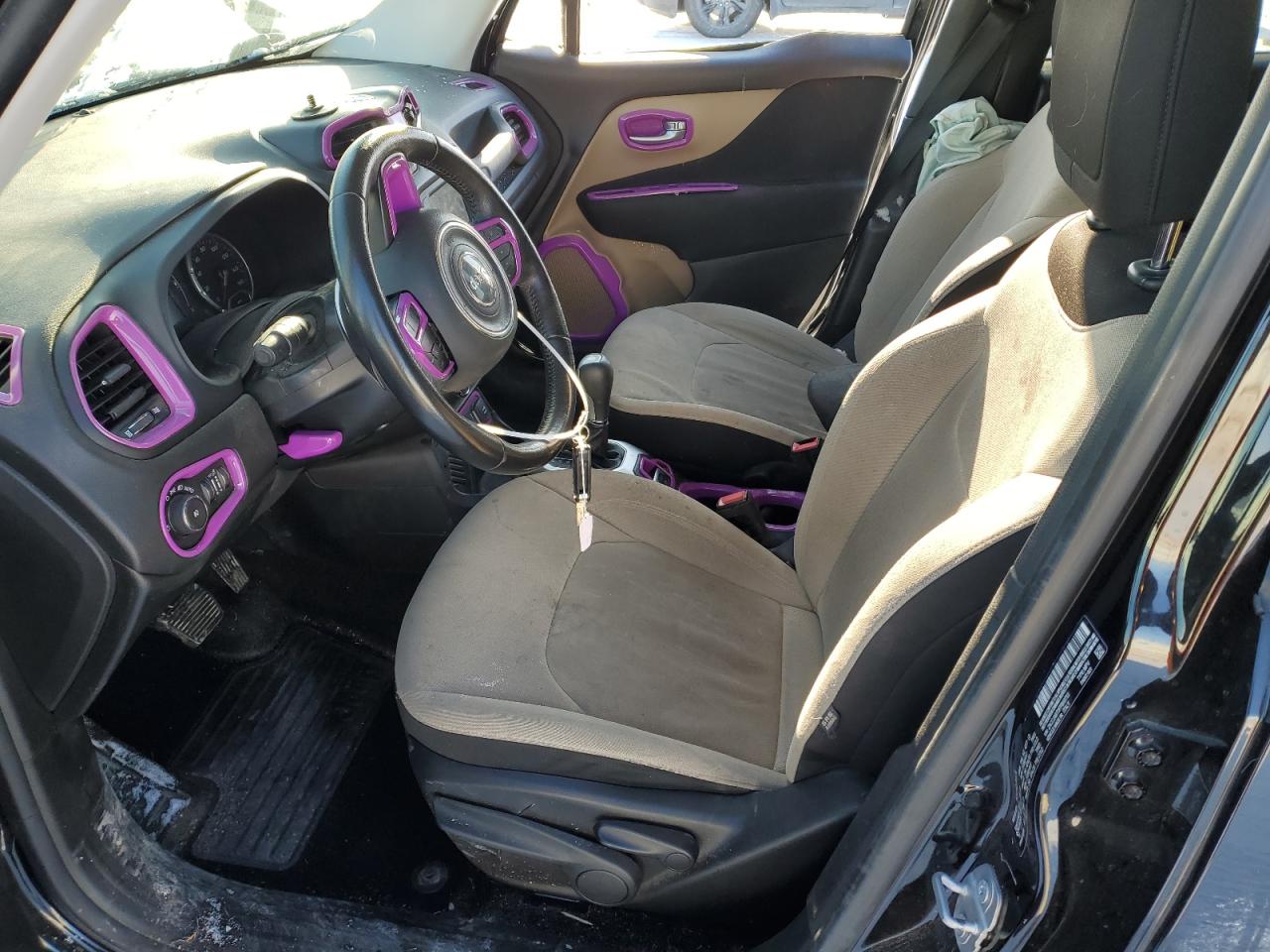 2015 Jeep Renegade - Image 7