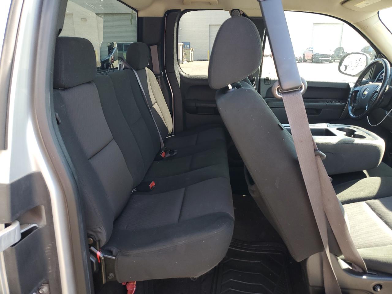 2012 Chevrolet Silverado - Image 10