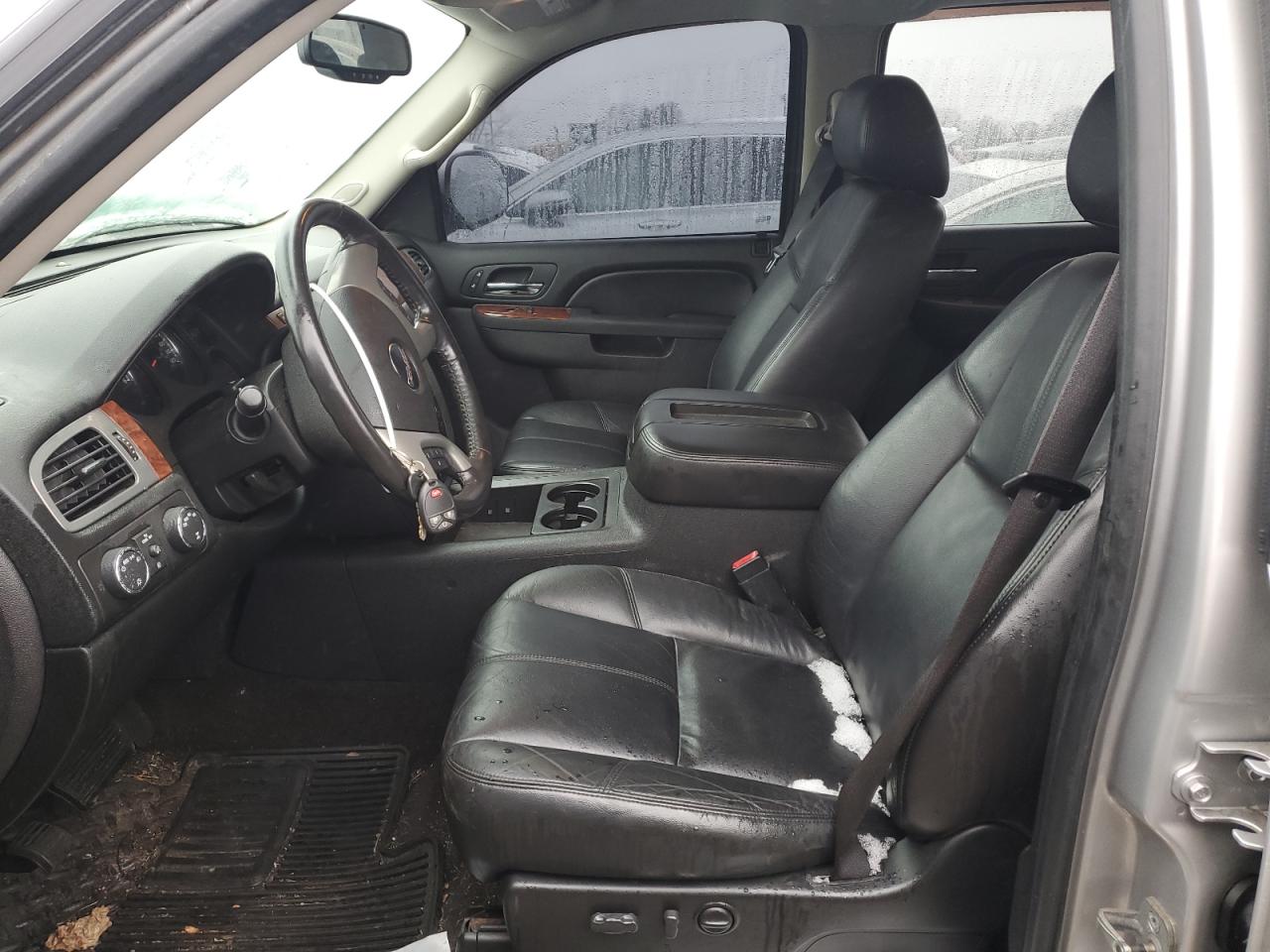 2010 GMC Sierra - Image 7