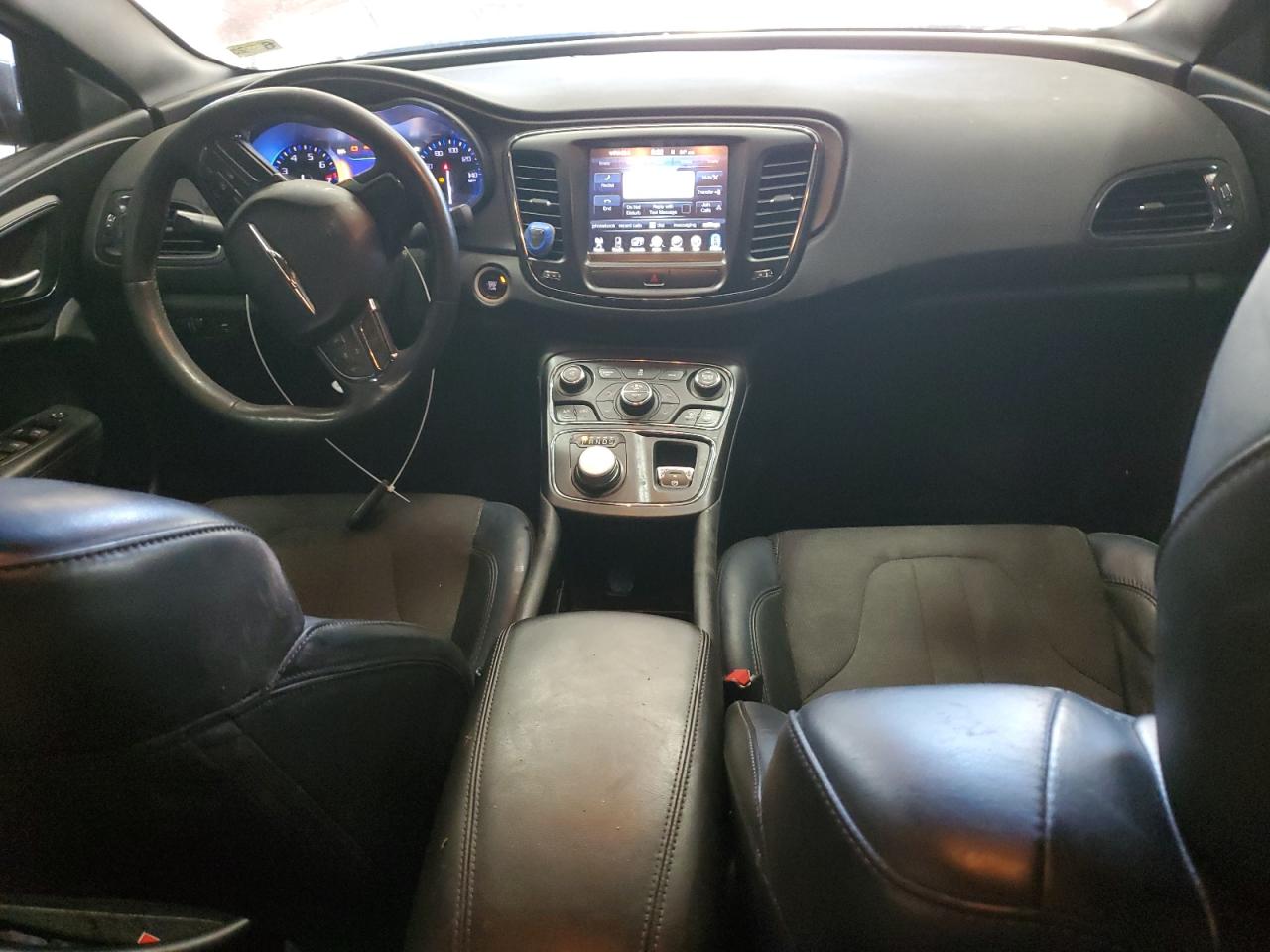 2015 Chrysler 200 - Image 8