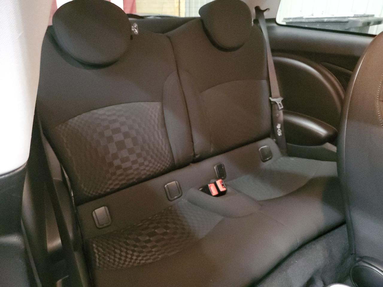 2009 MINI Cooper - Image 10