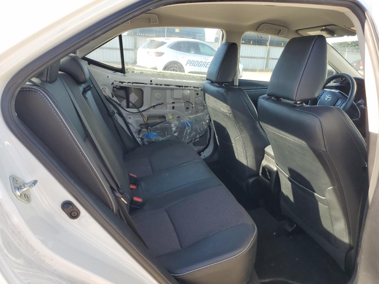 2015 Toyota Corolla - Image 10