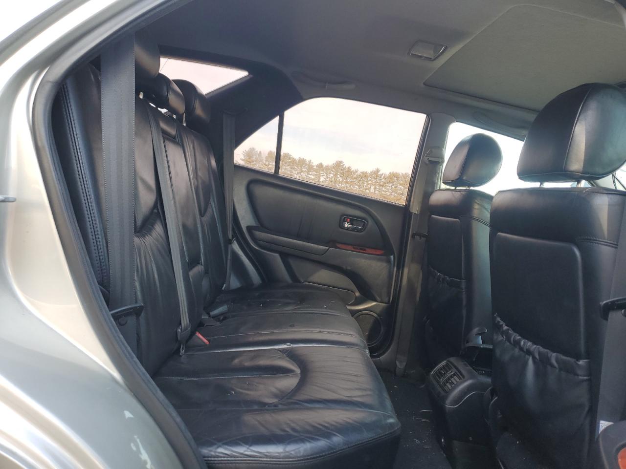 2002 Lexus RX - Image 11