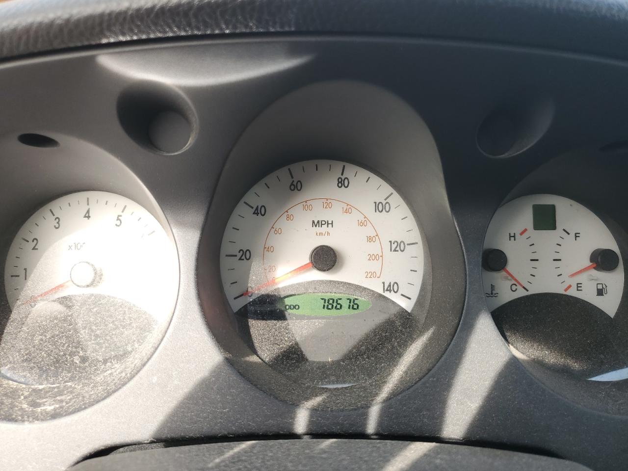 2004 Suzuki Verona - Image 9