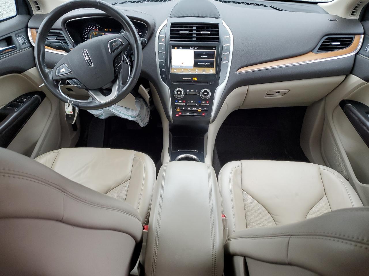 2017 Lincoln MKC - Image 8