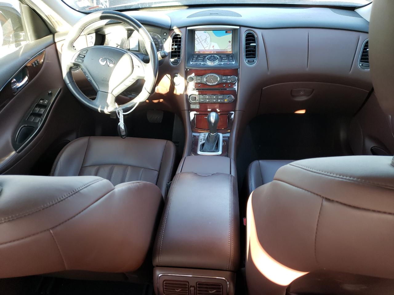 2016 Infiniti QX50 - Image 8